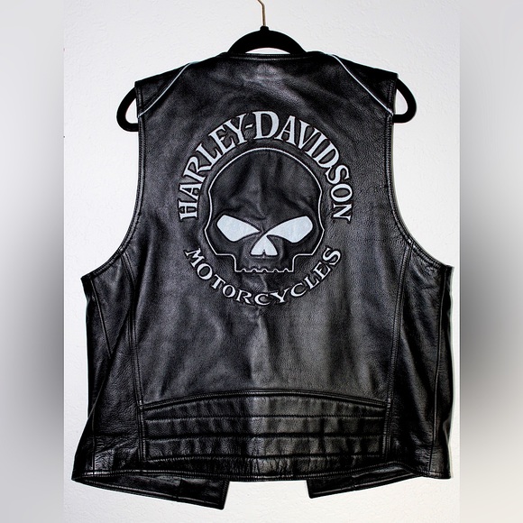 Harley-Davidson Other - Harley Davidson Genuine Leather Vest w/ Skull Size L